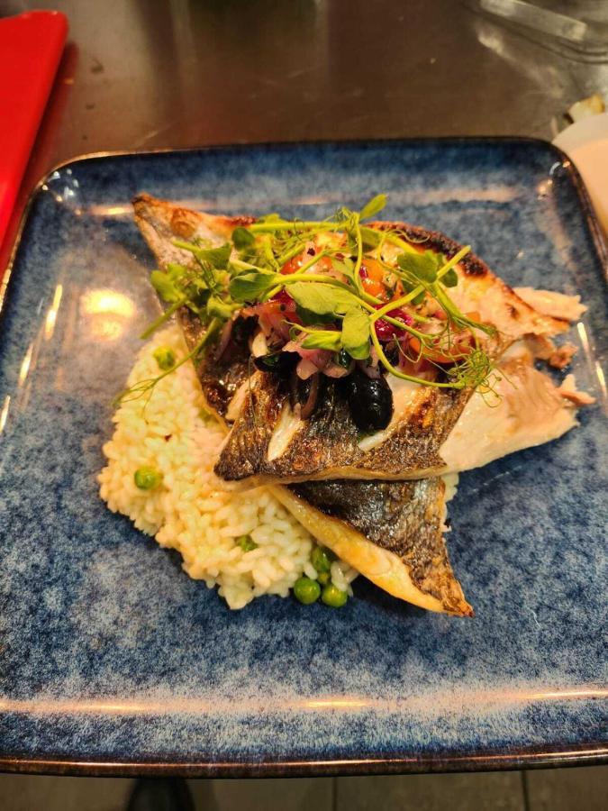 Maqs Bistro Hotel Egremont  ภายนอก รูปภาพ